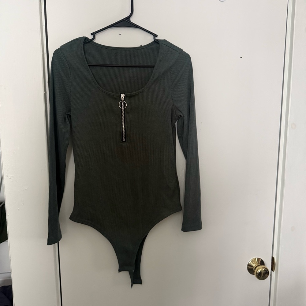 Green Long Sleeve Bodysuit with Zipper